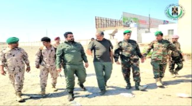 قيادة بالحزام الأمني تتفقد جاهزية قوات الطوق في المنافذ البرية للعاصمة عدن