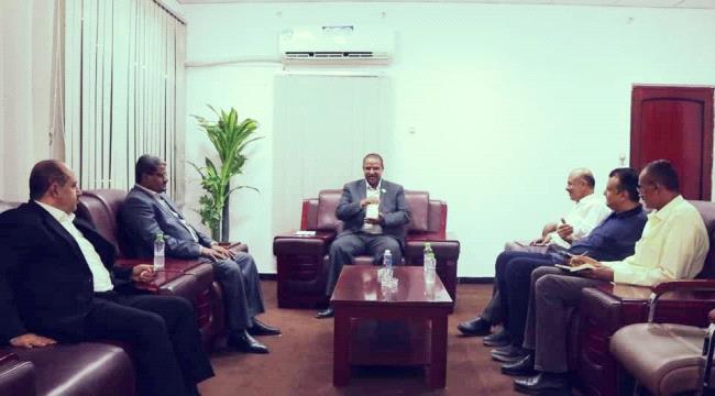 الوزير الزعوري يلتقي نائب وزير التعليم العالي والتدريب المهني عبد ربه المحولي
